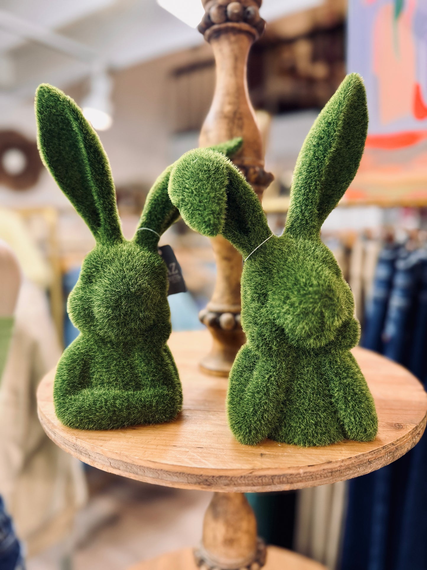 10" Moss Thinking Rabbit