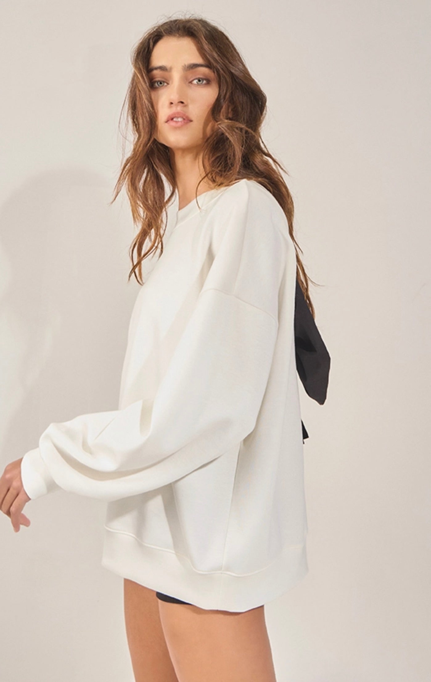 Bella Bow Dewback Sweatshirt
