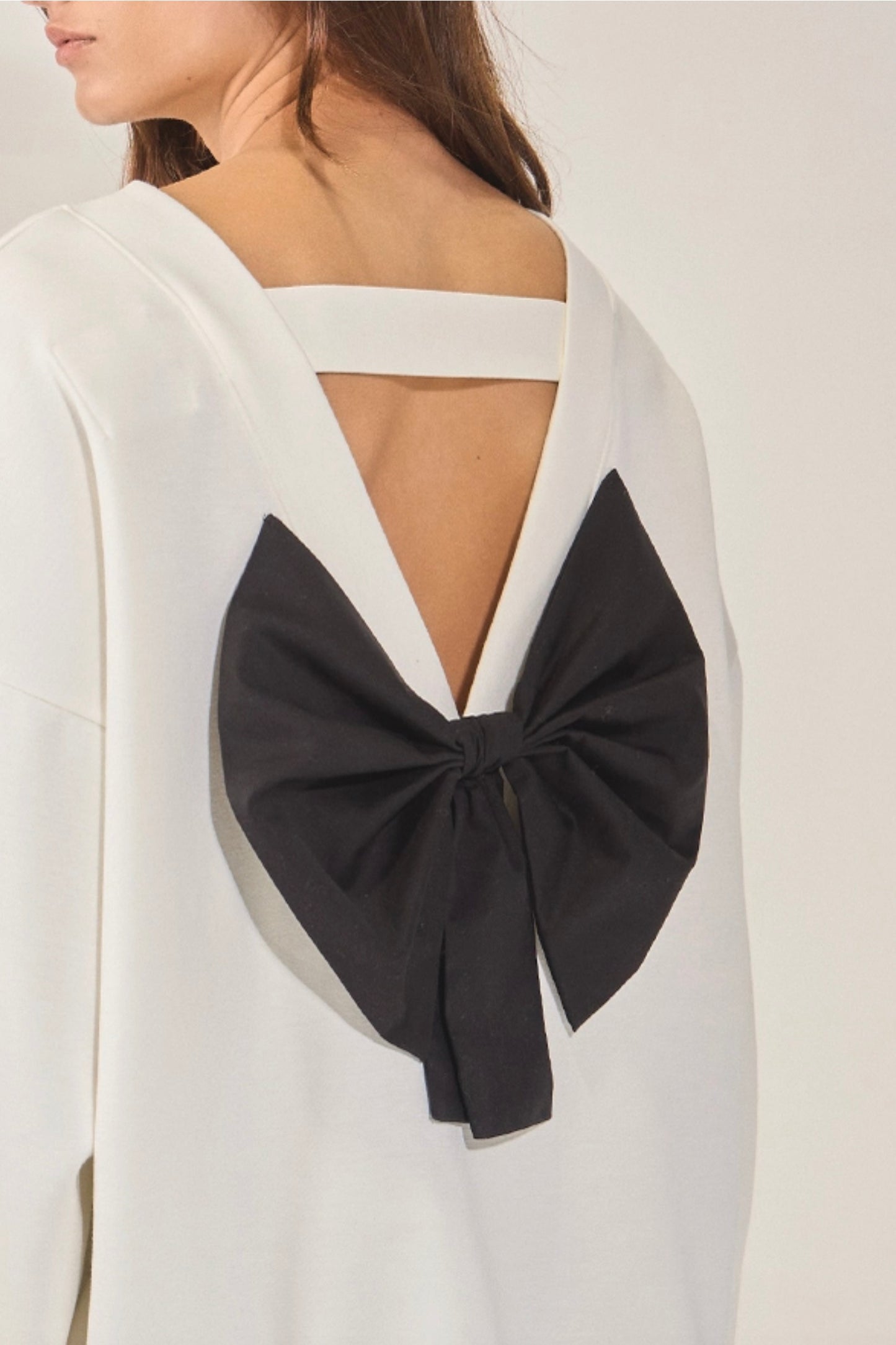 Bella Bow Dewback Sweatshirt