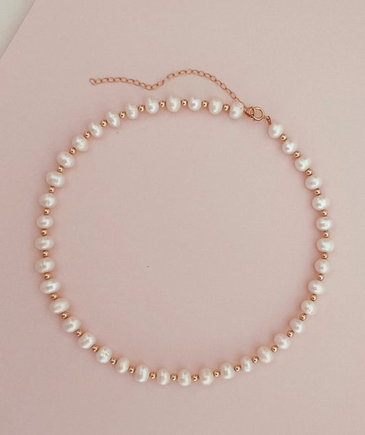 Nadia Freshwater Pearl Necklace
