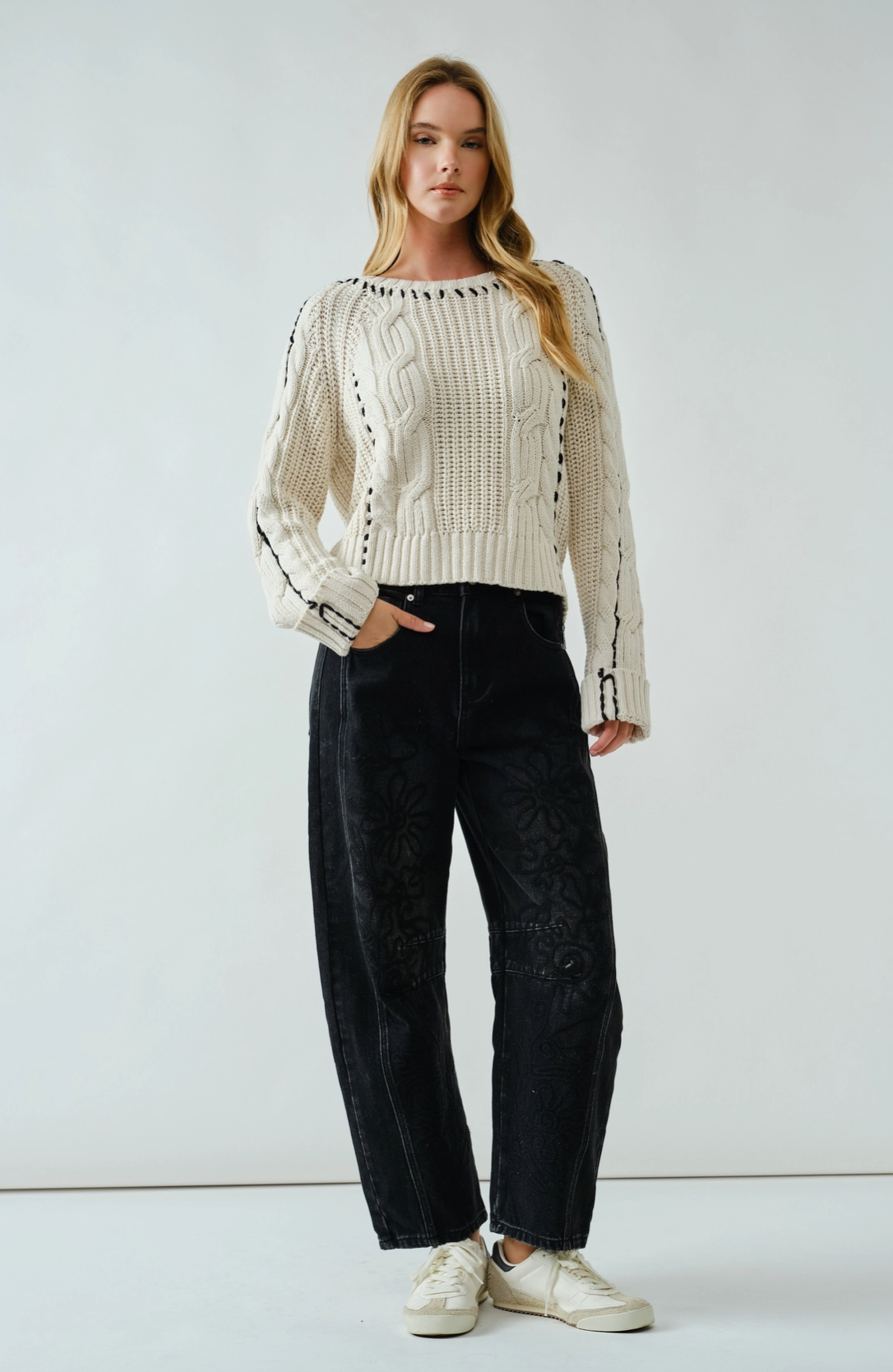 Charlie Embroidered Barrel Jeans