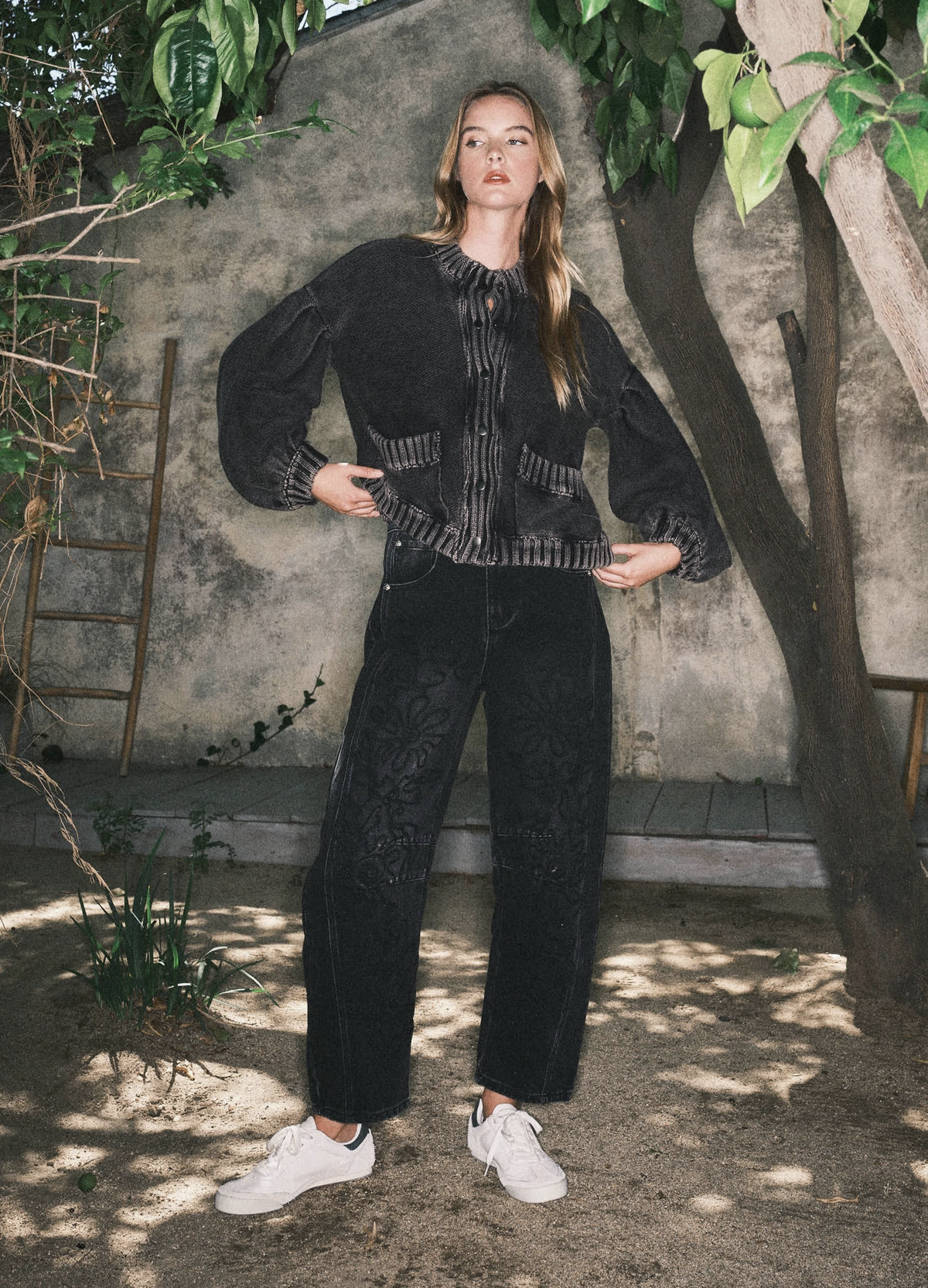 Charlie Embroidered Barrel Jeans