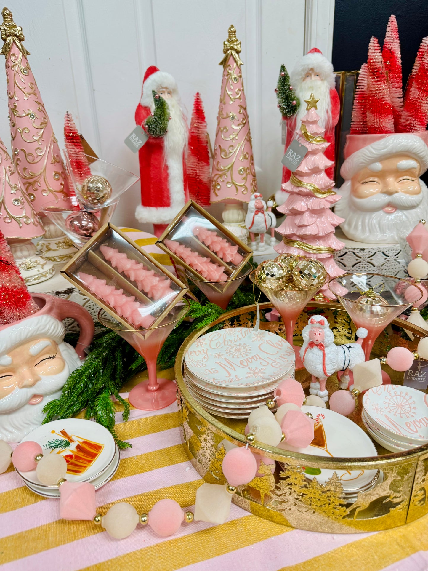 8 oz. Pink Lady Cocktail Glass with Gold Color Rim