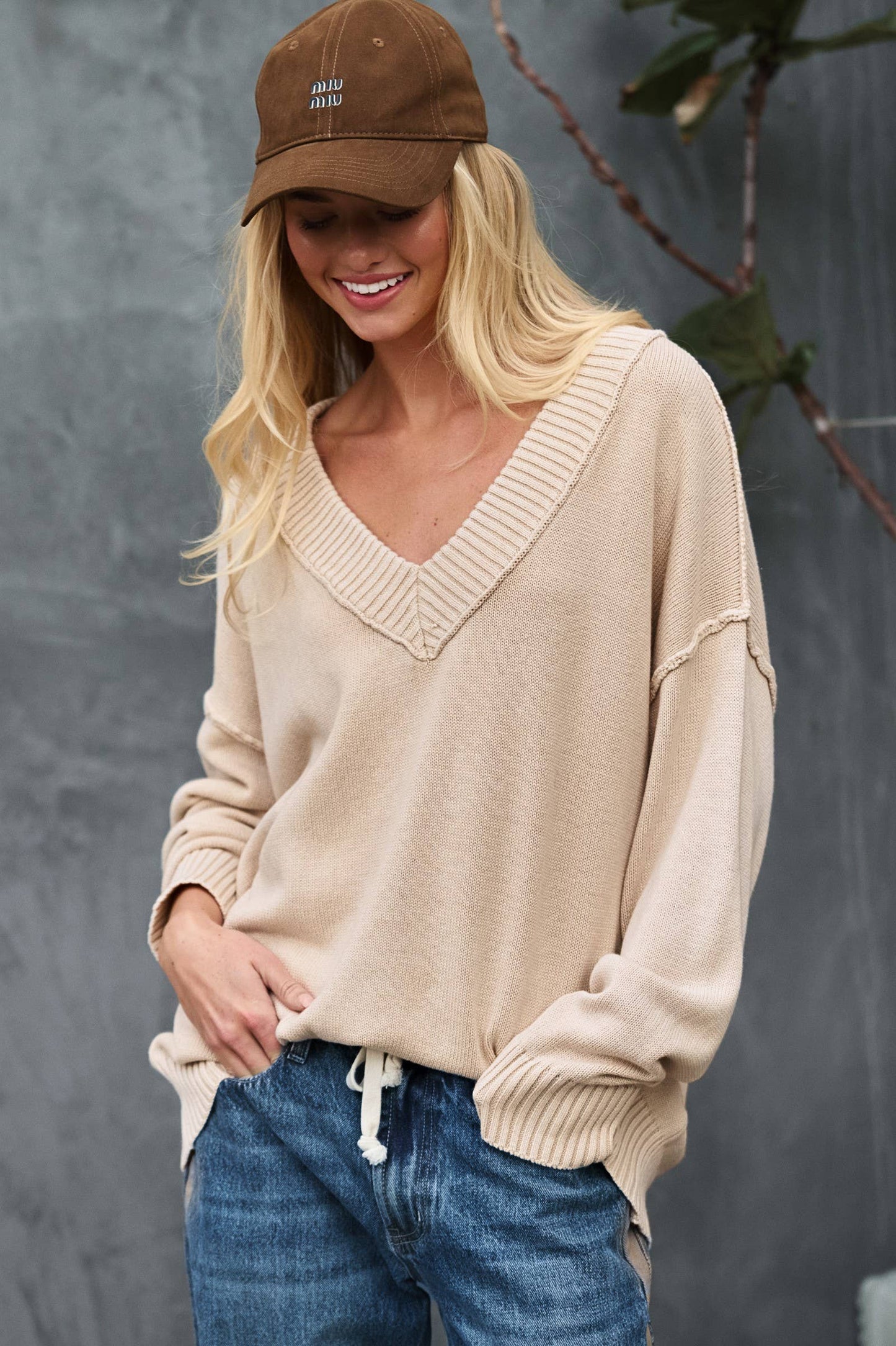 Thea Contrast V Neck Sweater- Two colors