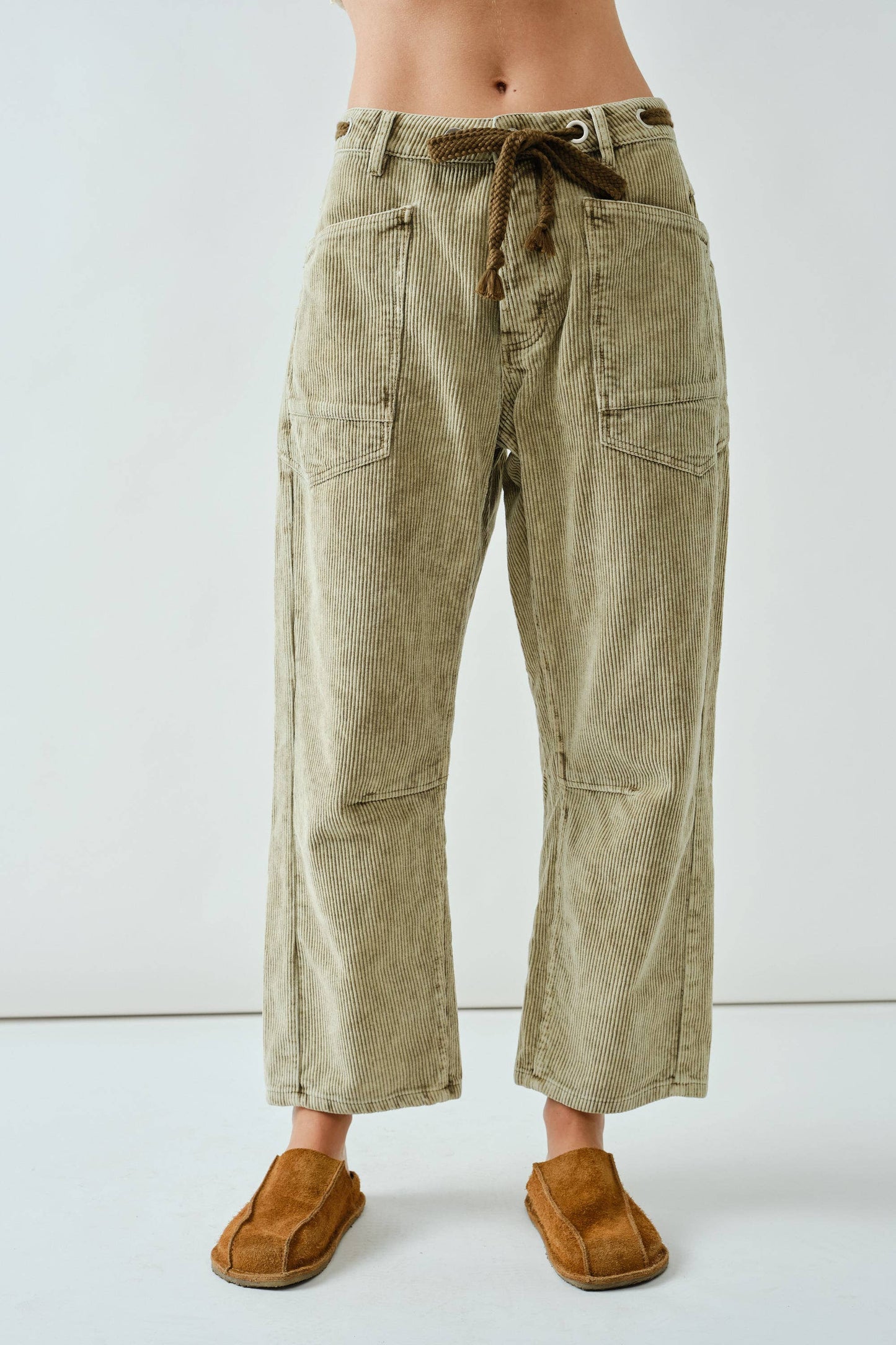 Serena Barrel Corduroy Pants