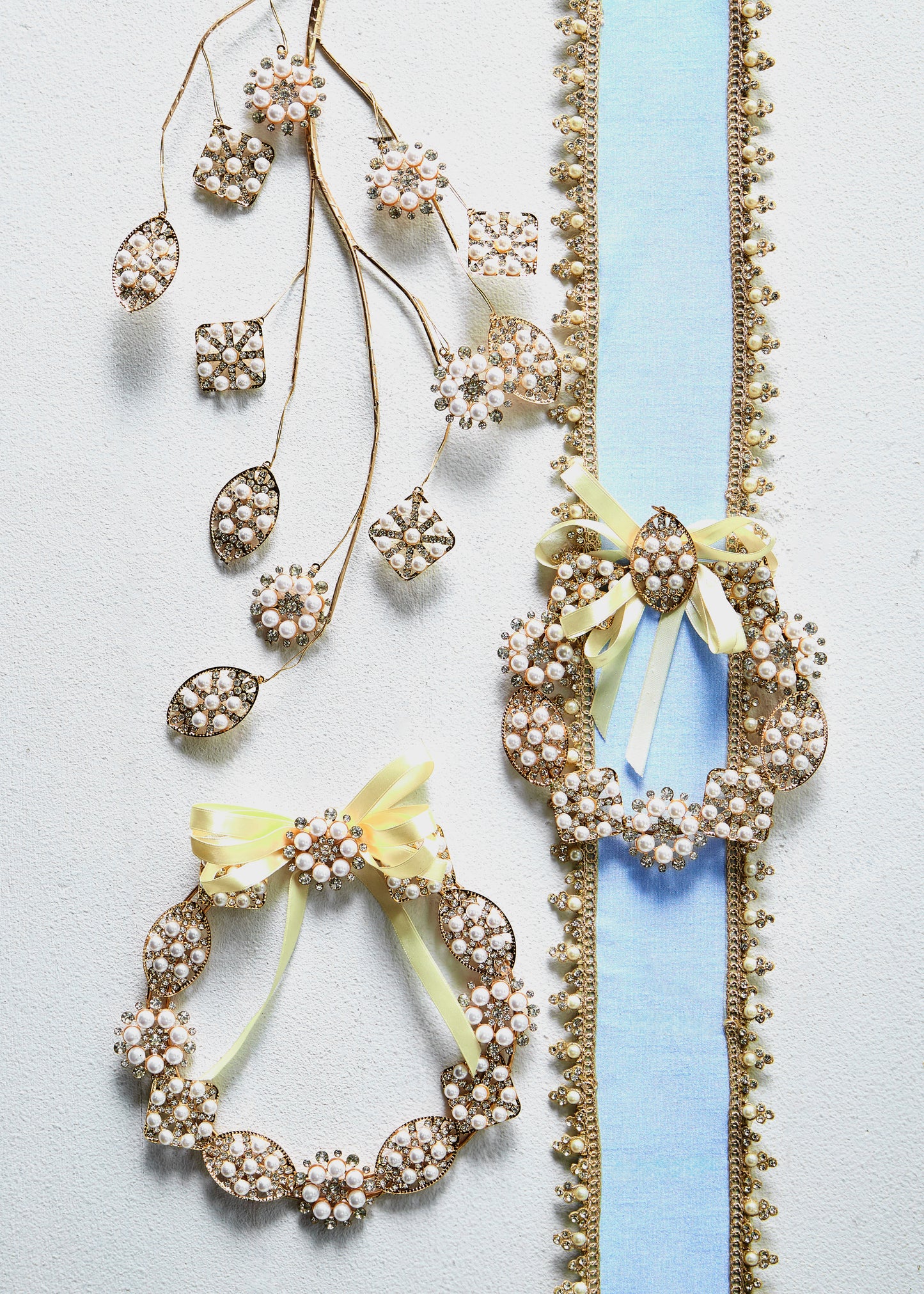 6" Pearl Brooch Ornament