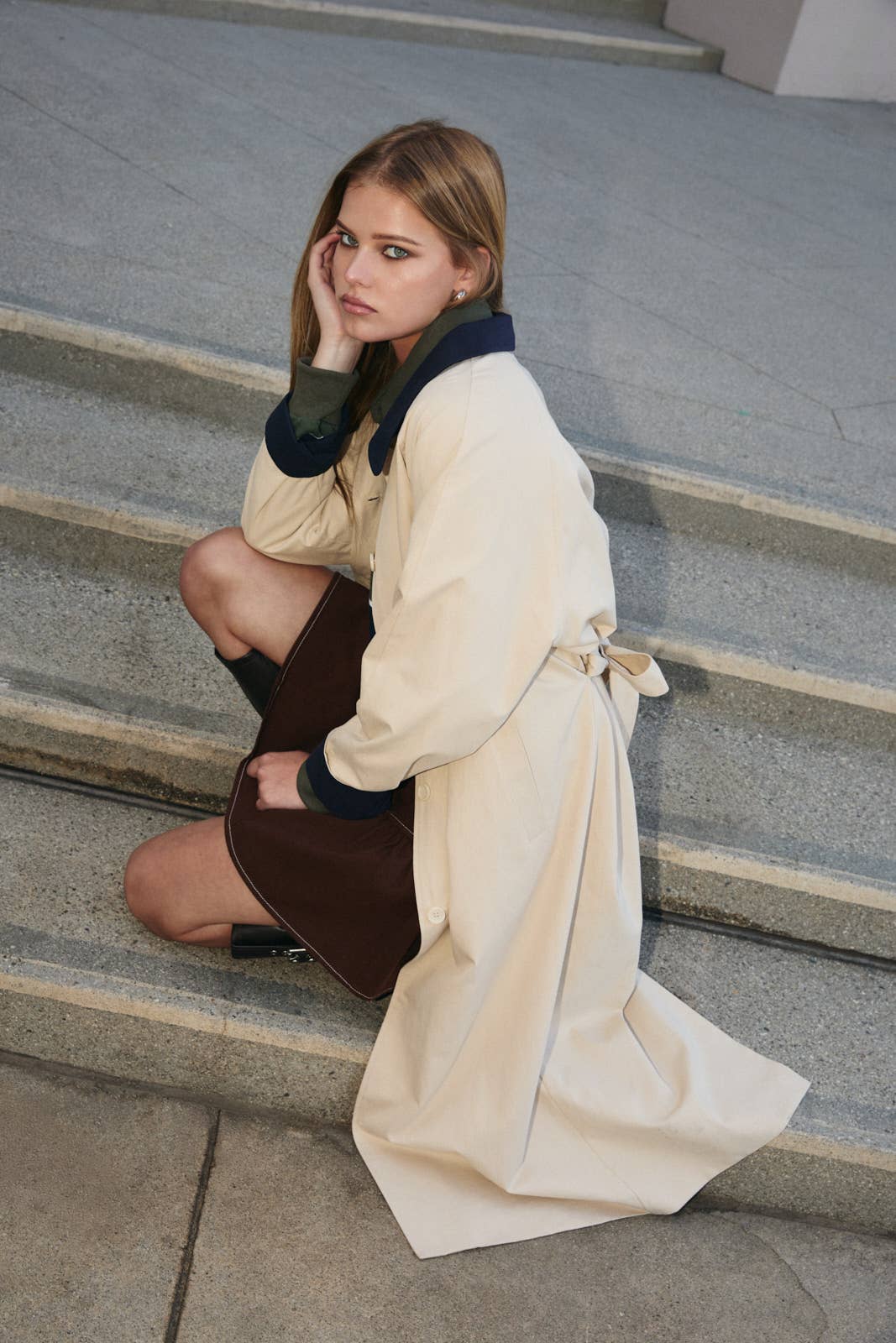 Rya Contrast Collar Trench Coat
