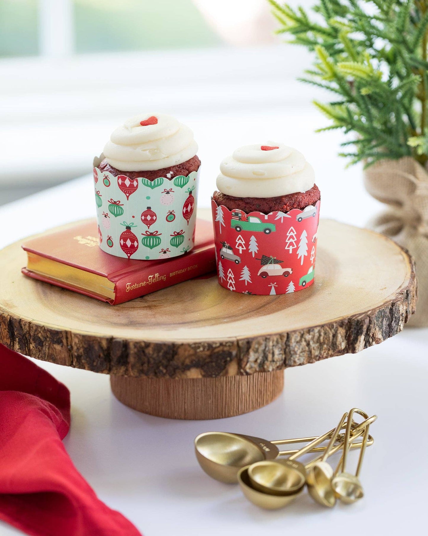 Christmas Farm Baking/Food Cups (50 pcs)