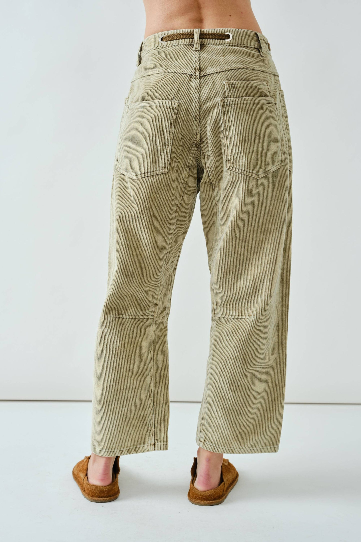 Serena Barrel Corduroy Pants