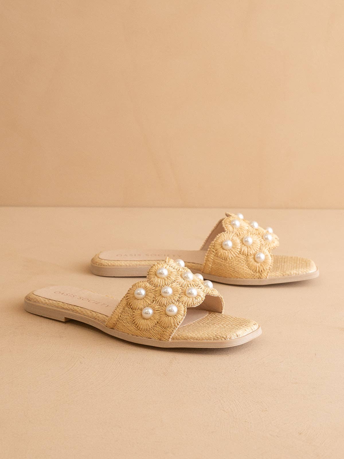 The Cathleen | Natural Pearl Raffia Slide Sandal