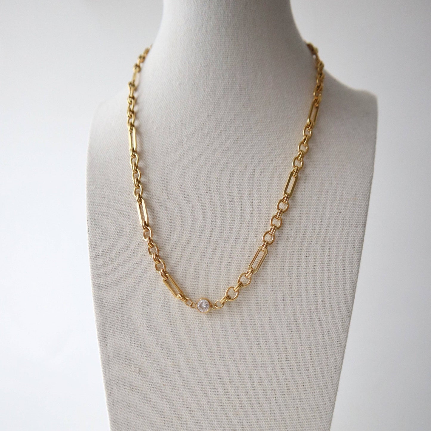 Solene Chain Necklace