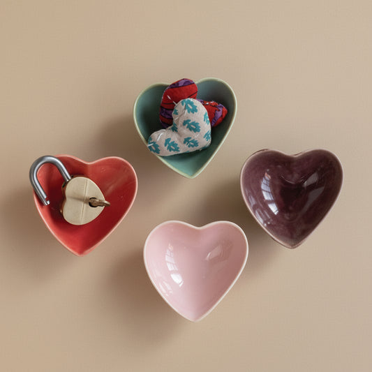 Amoré Stoneware Heart Dishes