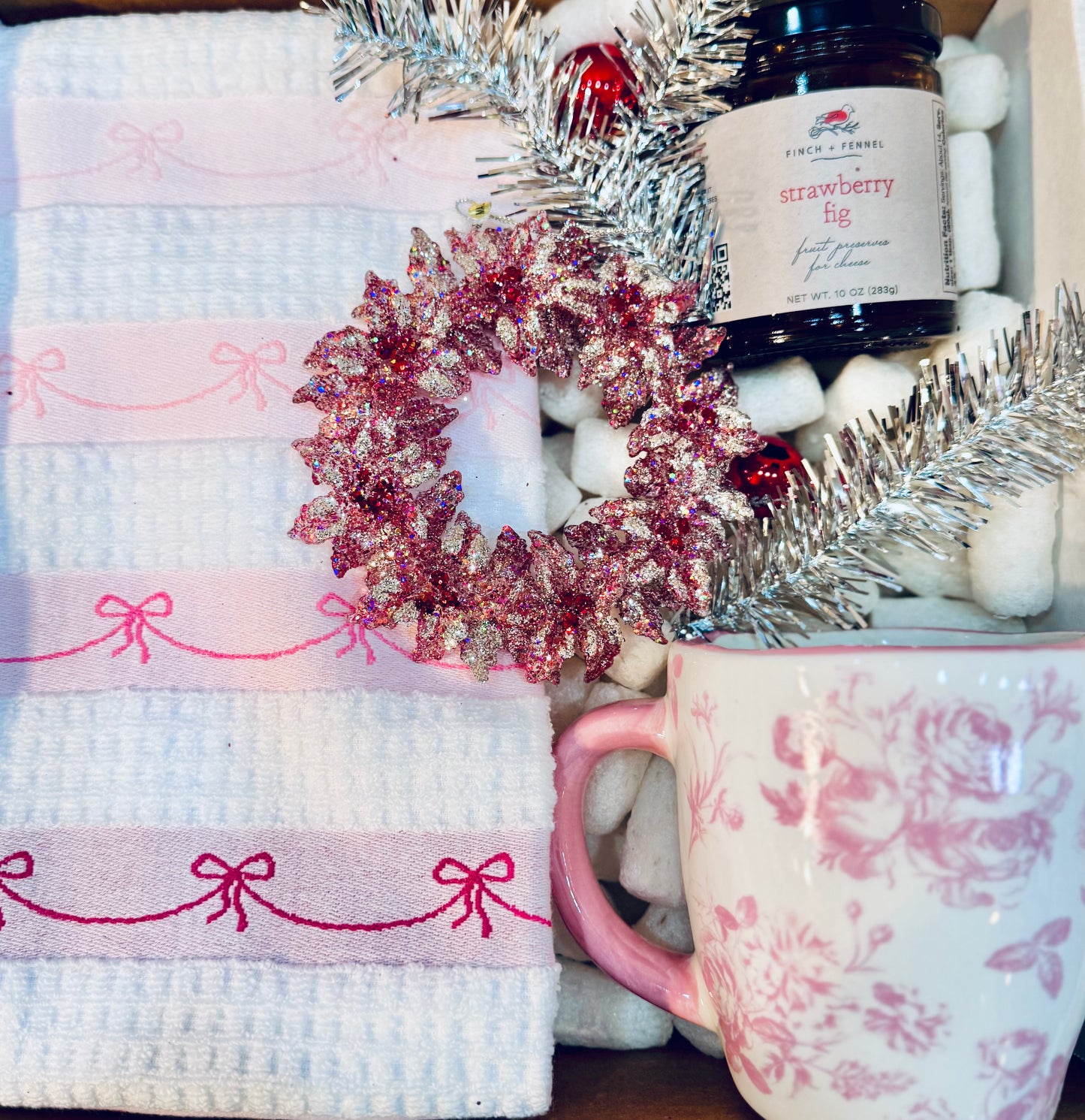 Pink & Merry Gift Box