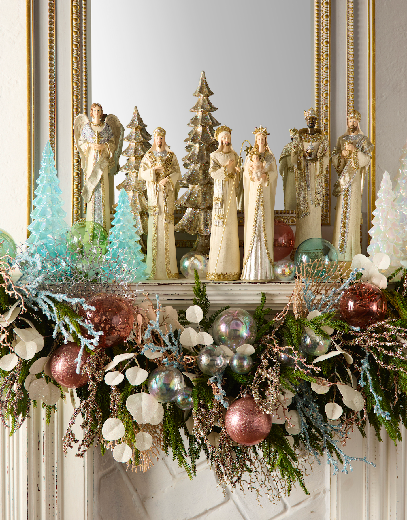 4" White Pearlescent Blown Glass Ornament