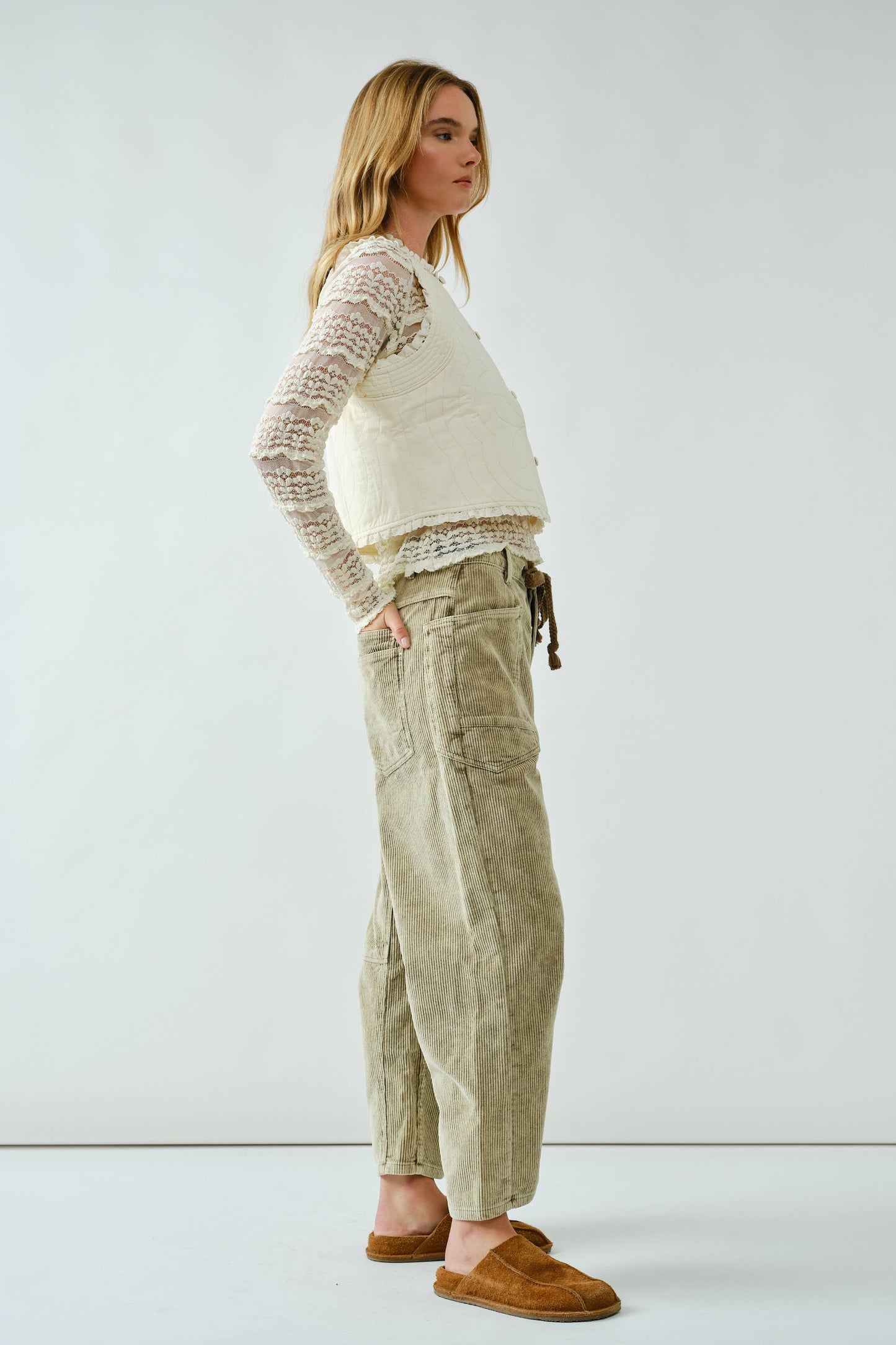 Serena Barrel Corduroy Pants