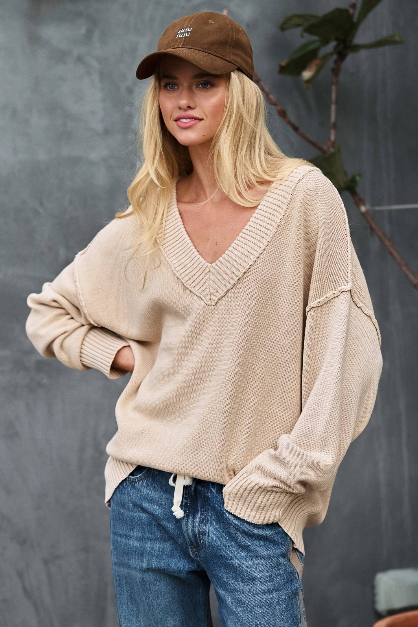 Thea Contrast V Neck Sweater- Two colors
